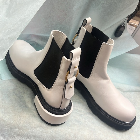 🆕🌈🌷Frame Boots🌷🌈🆕 - Picture 15 of 17